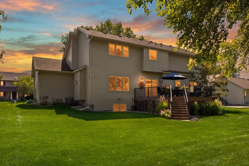 14105 Forest Ln, Apple Valley, MN 55124