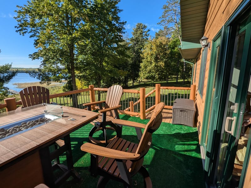 10446 Vermillion Point Dr NE, Deer River, MN 56636