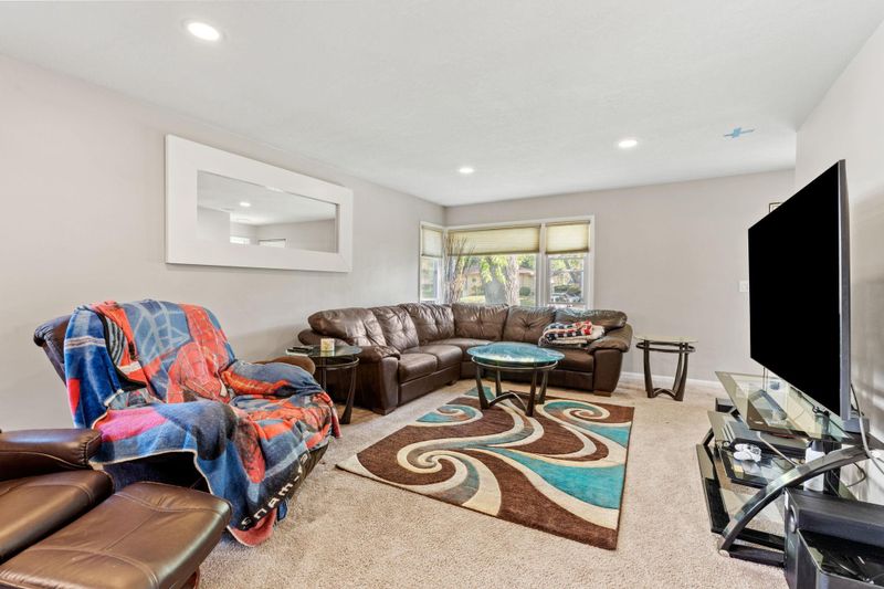 511 7th Ave E, Shakopee, MN 55379