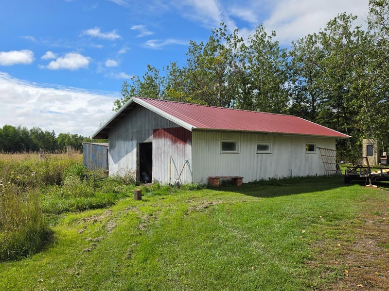 609x Bergquist Rd, Duluth, MN 55804