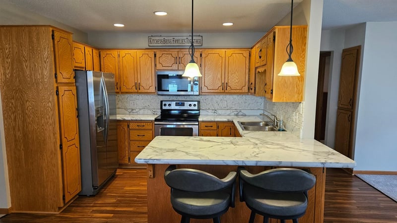 2516 Crestview Ln, Brainerd, MN 56401