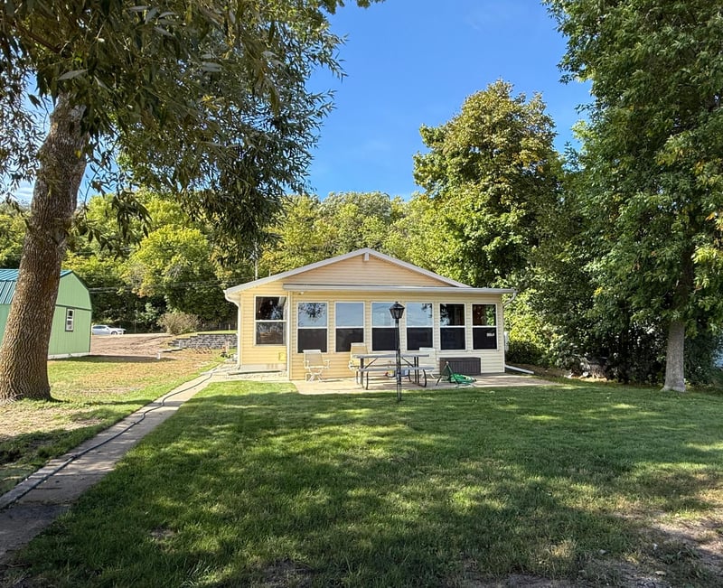 12157 Fern Beach Dr, Detroit Lakes, MN 56501