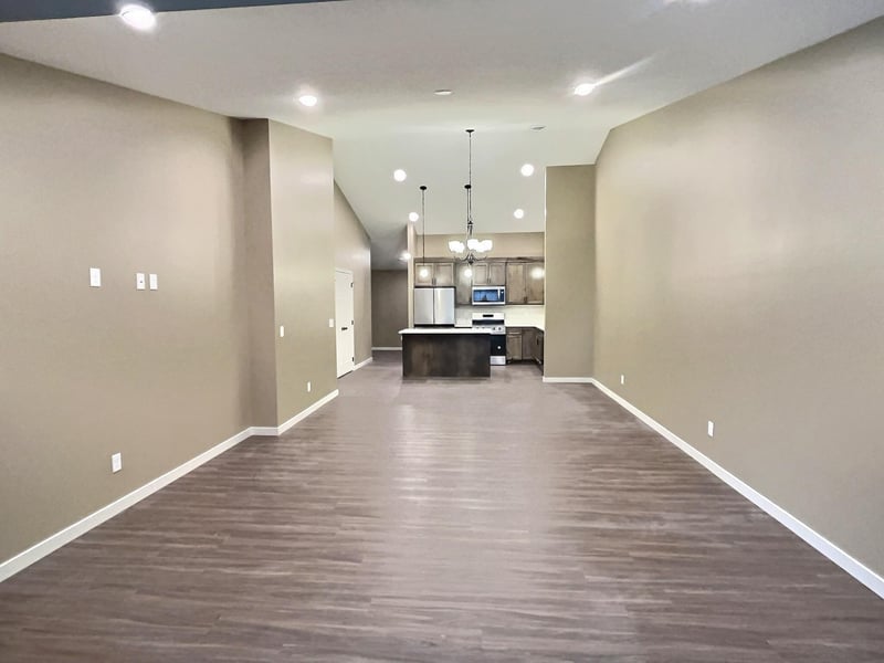 414 5th St W, Maple Lake, MN 55358