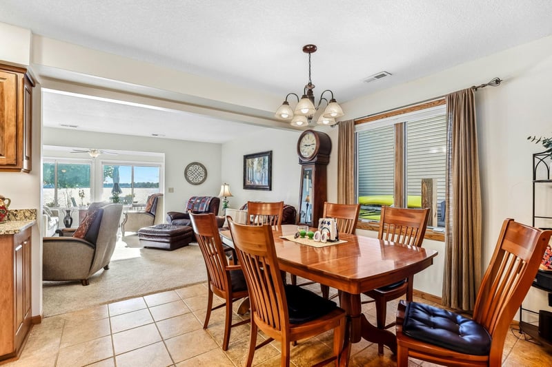 59 1st St SE, Forest Lake, MN 55025