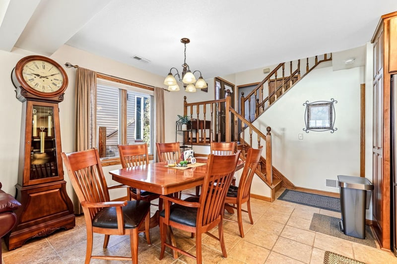 59 1st St SE, Forest Lake, MN 55025