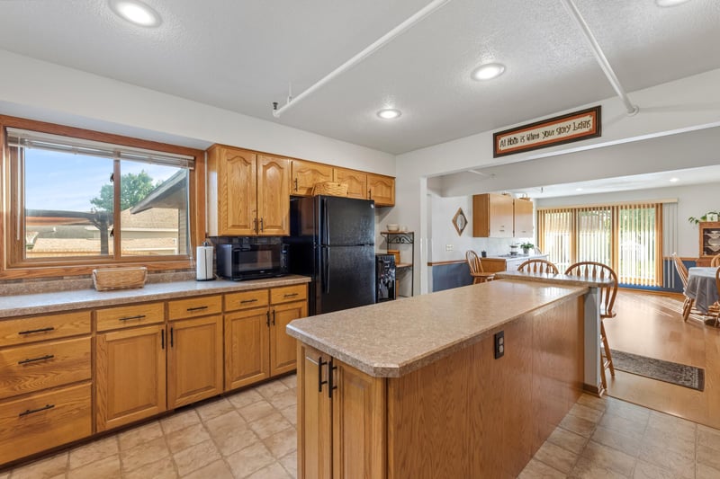 109 S Winnebago St, Caledonia, MN 55921