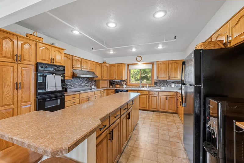109 S Winnebago St, Caledonia, MN 55921