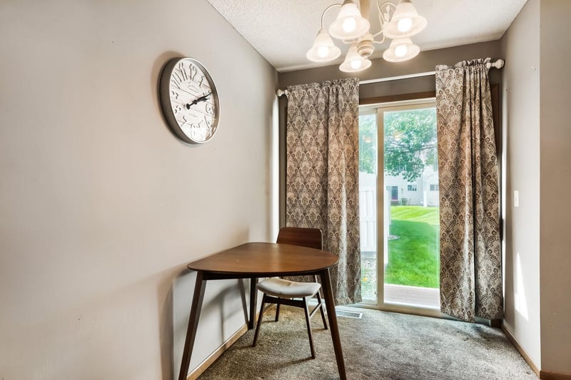 15521 Float Ln #150, Apple Valley, MN 55124