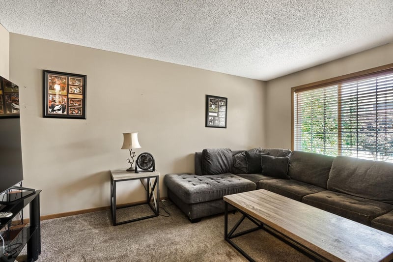 15521 Float Ln #150, Apple Valley, MN 55124
