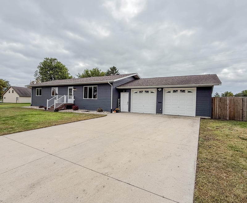 1806 Kansas Ave, Benson, MN 56215