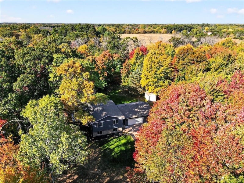 4926 Shady Ln, North Branch, MN 55056