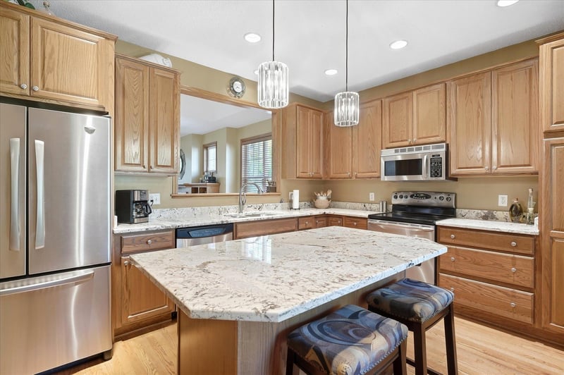 7141 Ballard Trl, Inver Grove Heights, MN 55077