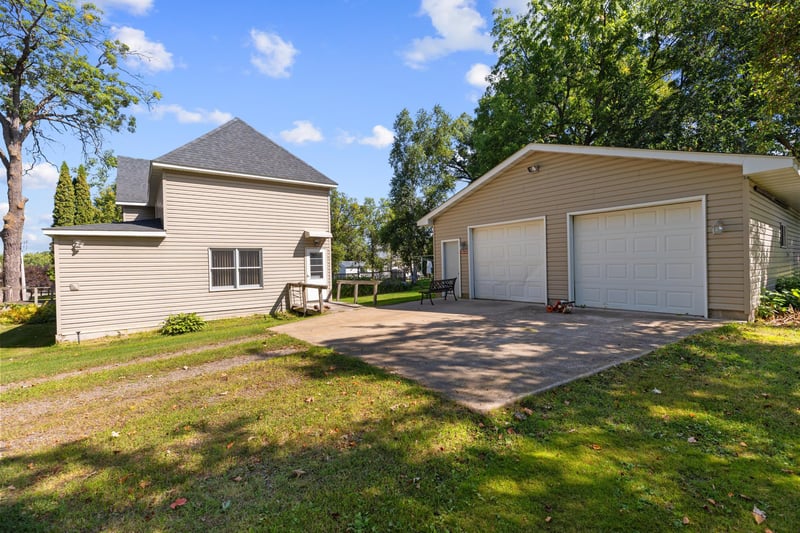 105 3rd St SE, Aitkin, MN 56431