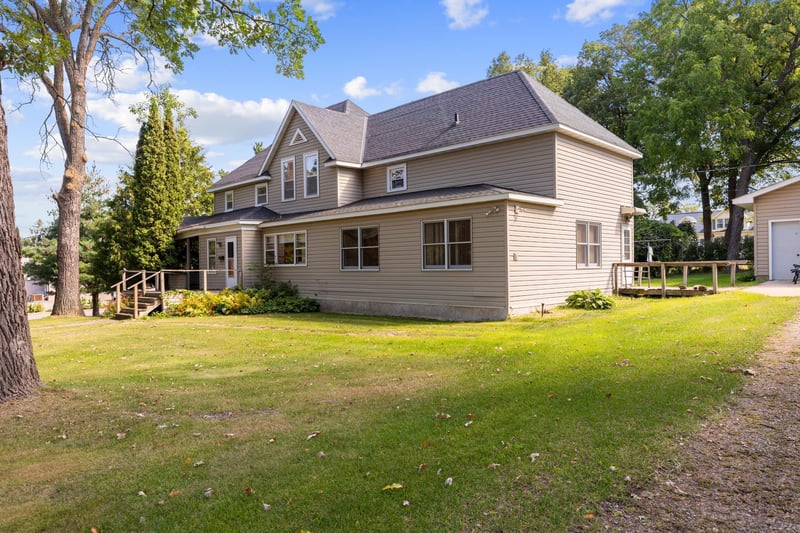 105 3rd St SE, Aitkin, MN 56431