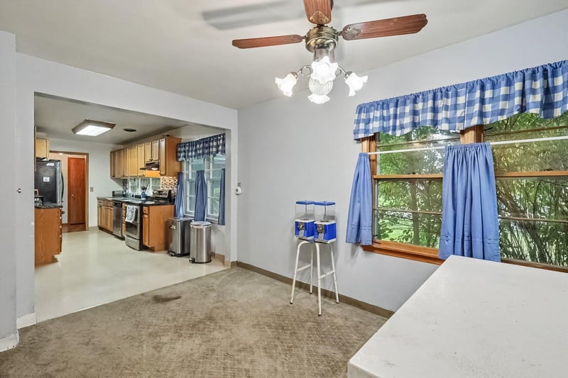 849 8th Ave SW, Faribault, MN 55021
