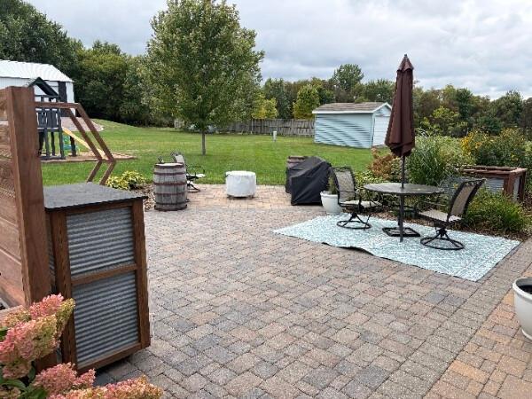 101 Sunset Dr, Saint Martin, MN 56376
