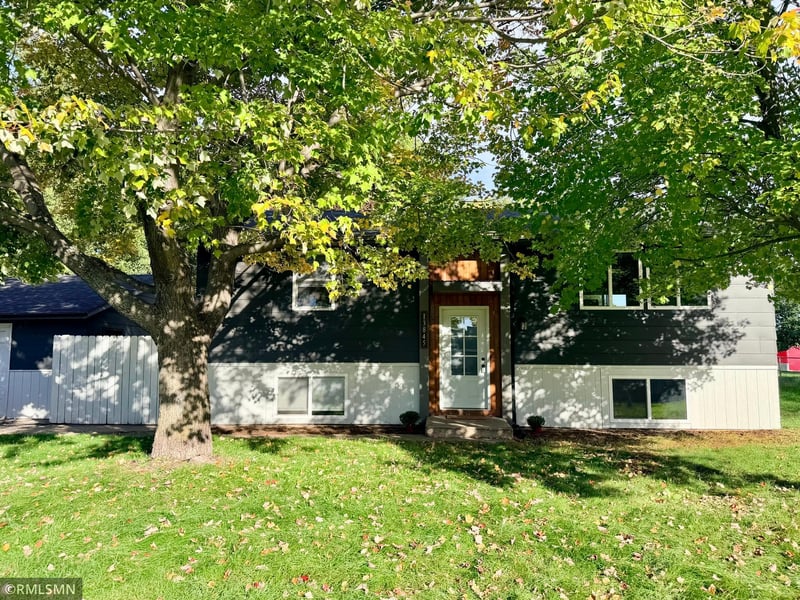 13845 Underclift St NW, Andover, MN 55304