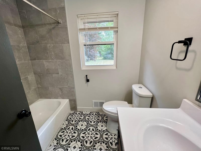 13845 Underclift St NW, Andover, MN 55304