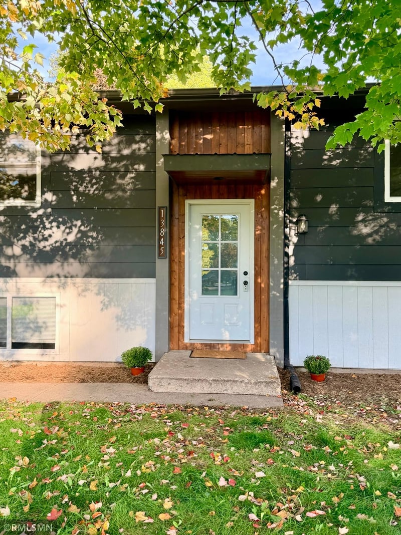 13845 Underclift St NW, Andover, MN 55304