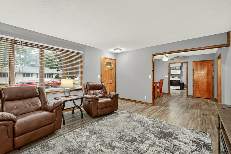 800 6th St NW, Austin, MN 55912