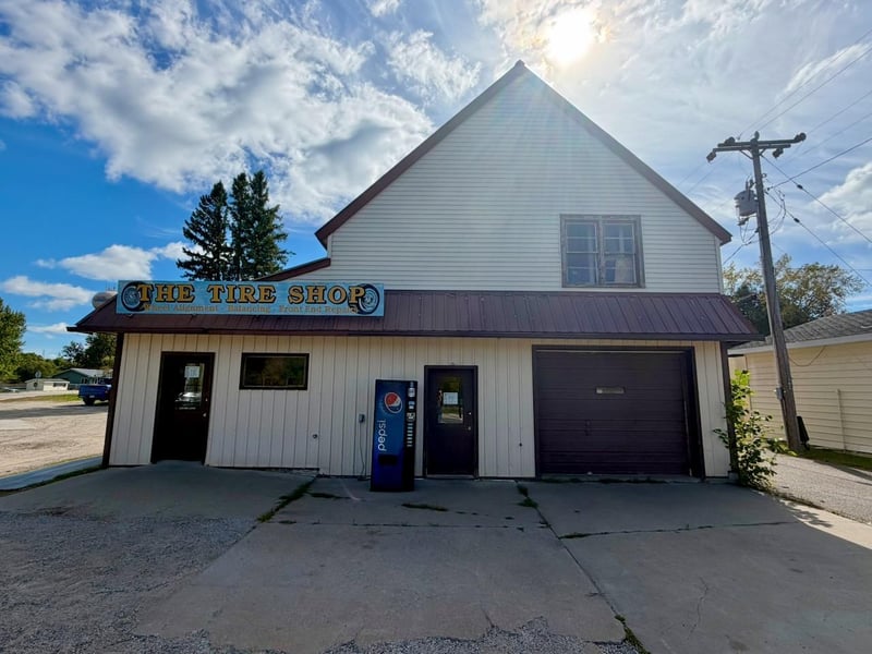 111 Vermilion Drive E, Cook, MN 55723