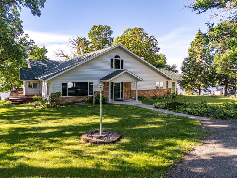 15707 Sandy Beach Rd SE, Mentor, MN 56736