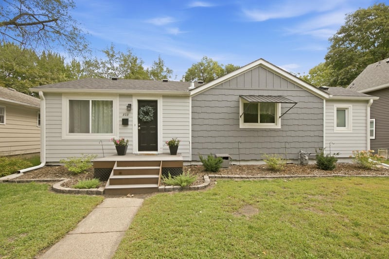 808 5th Ave SE, Saint Cloud, MN 56304