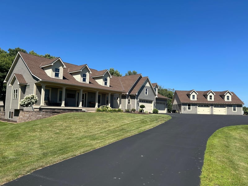10560 31st Pl NE, Saint Michael, MN 55376