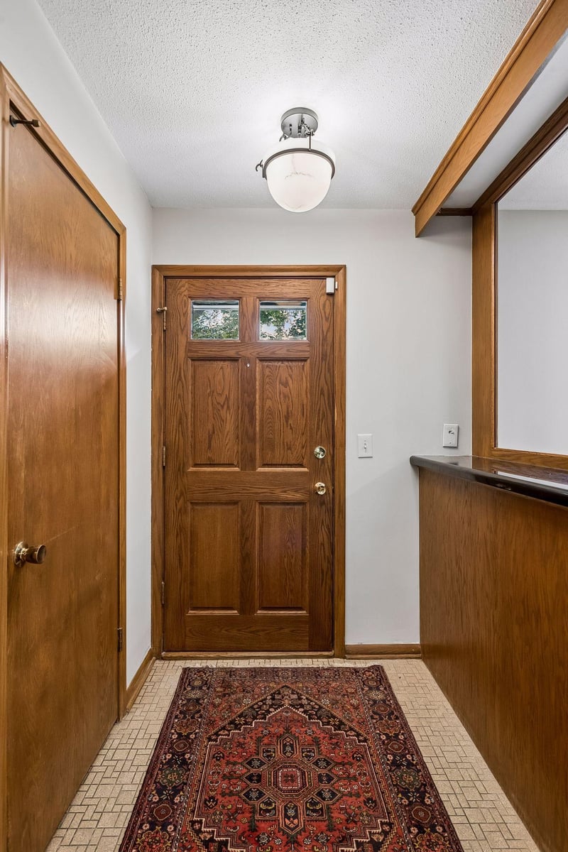 5932 Walnut Dr, Edina, MN 55436