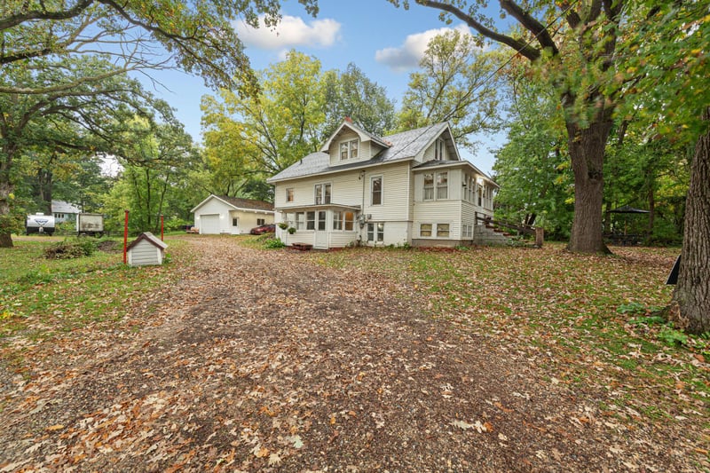 1030 Willow St, Faribault, MN 55021