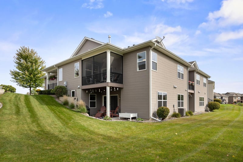 6603 W 133rd St, Savage, MN 55378