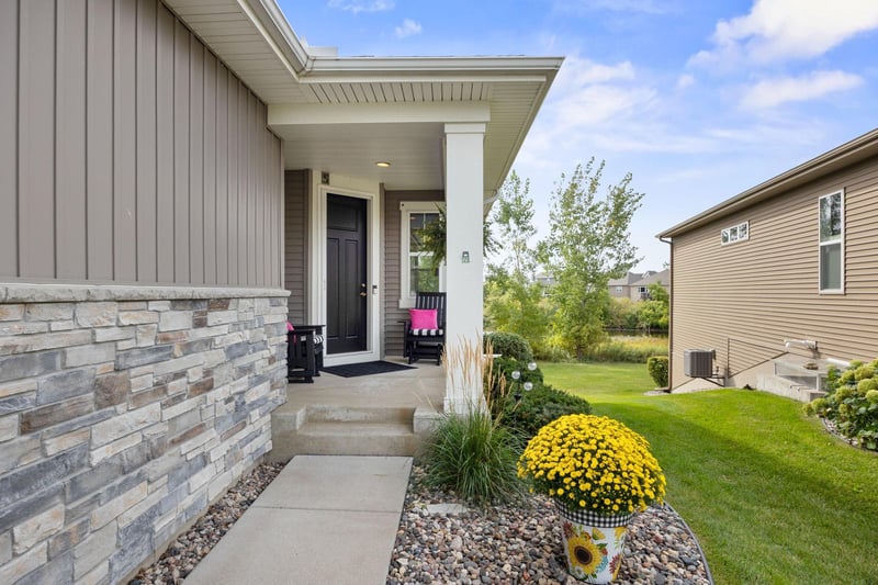 6603 W 133rd St, Savage, MN 55378
