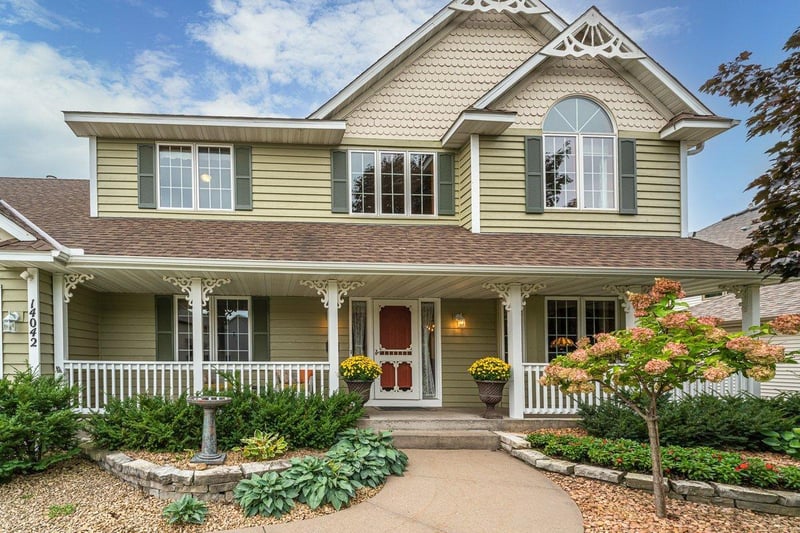 14042 Forest Ln, Apple Valley, MN 55124