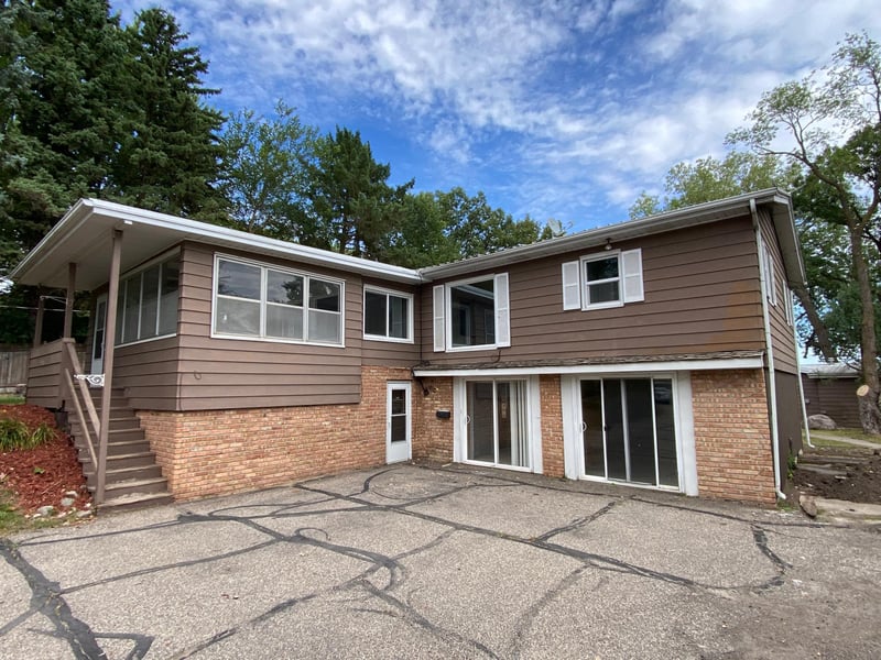 4140 Fillmore Ave NW, Maple Lake, MN 55358