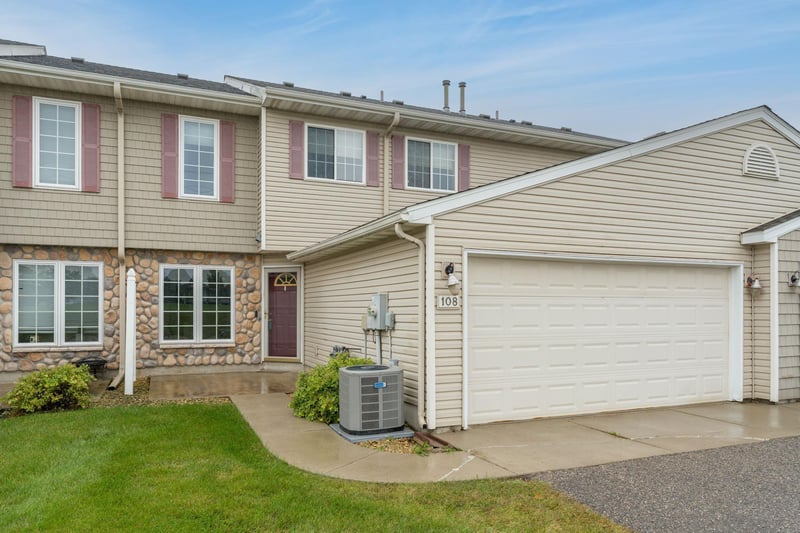 108 Tanager Pa, Mankato, MN 56001