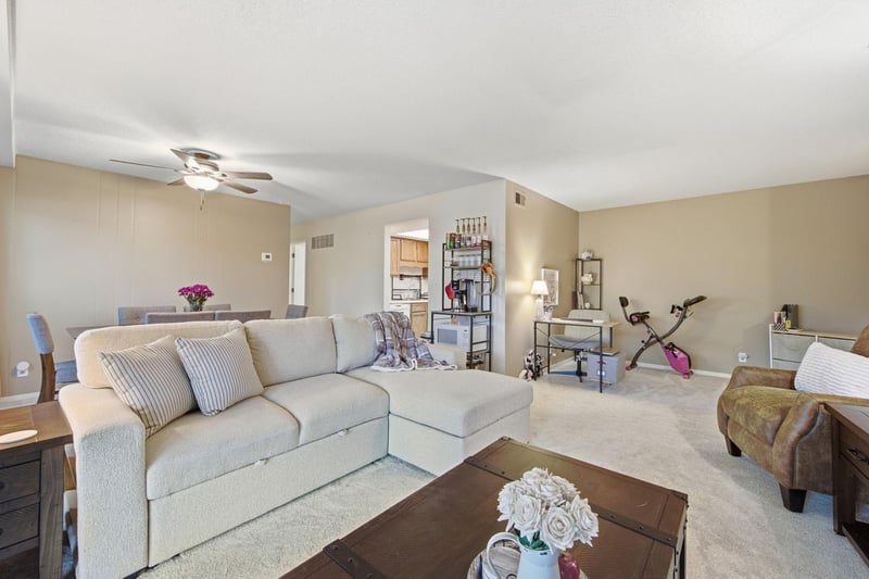 6301 Colony Way #2C, Edina, MN 55435