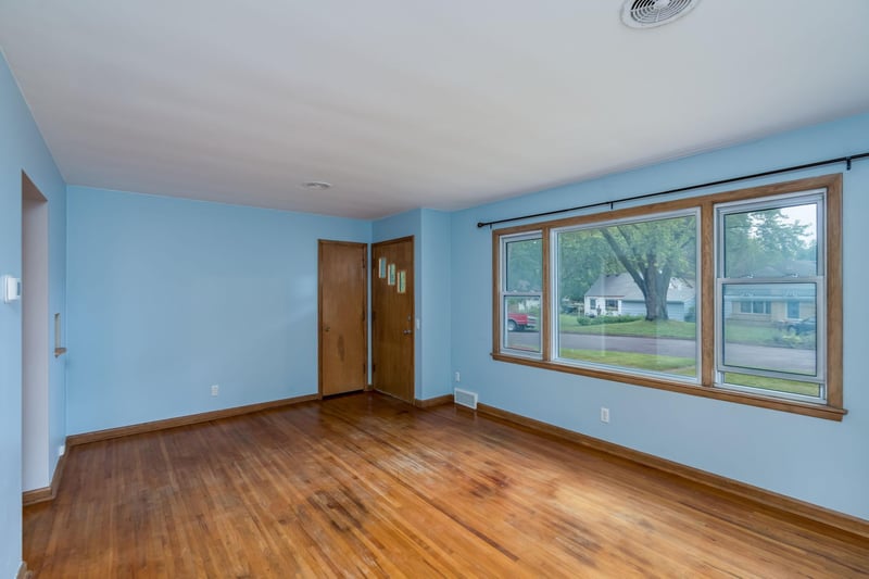 13 Southview Dr, Mankato, MN 56001