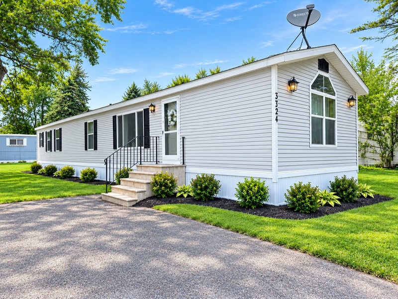 3321 89th Dr NE, Blaine, MN 55449