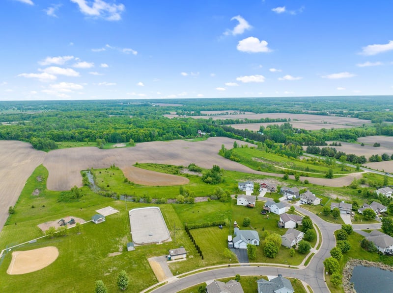 13300 Redwing Ave, Shafer, MN 55074
