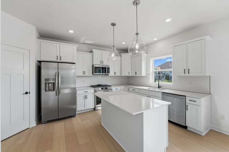 650 Sierra Pw, Waconia, MN 55387