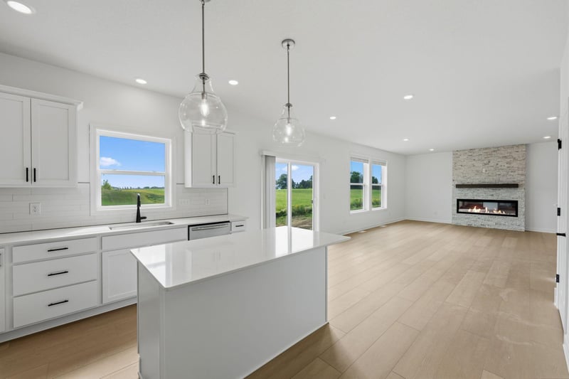 650 Sierra Pw, Waconia, MN 55387