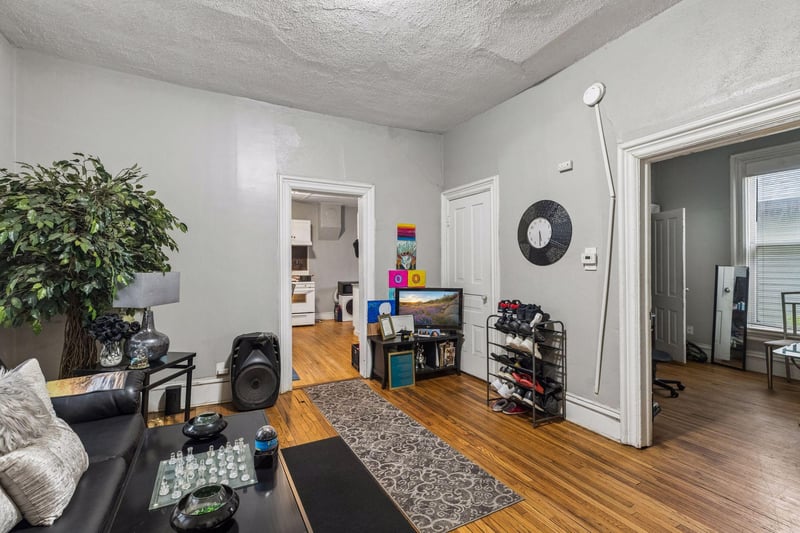 346 Maria Ave, Saint Paul, MN 55106