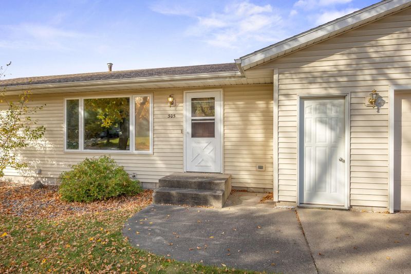305 Wacker Dr, Glencoe, MN 55336