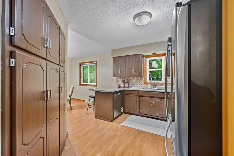 517 8th Ave N, Sauk Rapids, MN 56379