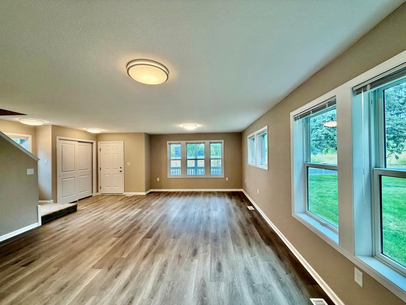 9034 Park Ave S, Bloomington, MN 55420