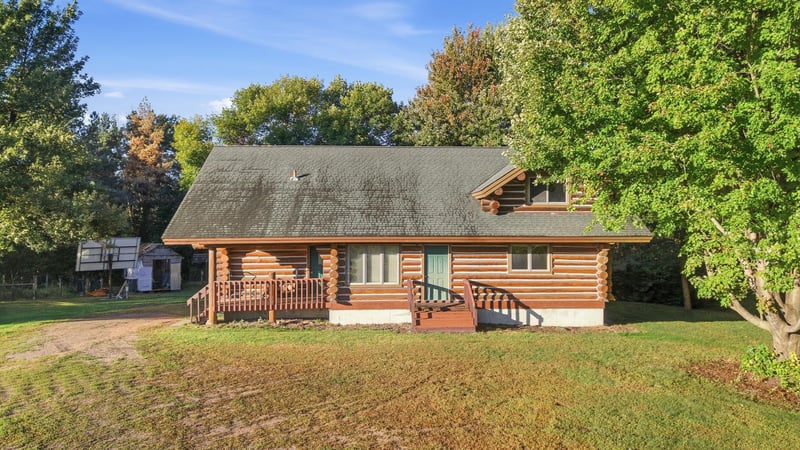21307 County Road 10, Sleepy Eye, MN 56085