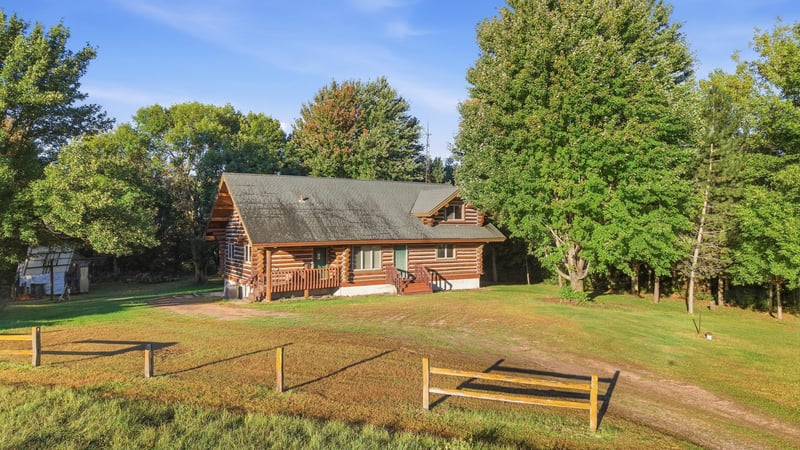 21307 County Road 10, Sleepy Eye, MN 56085