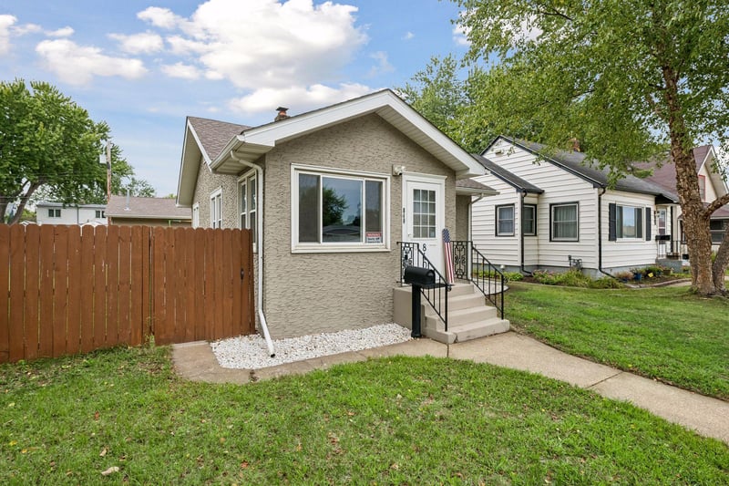 840 5th Ave S, South Saint Paul, MN 55075
