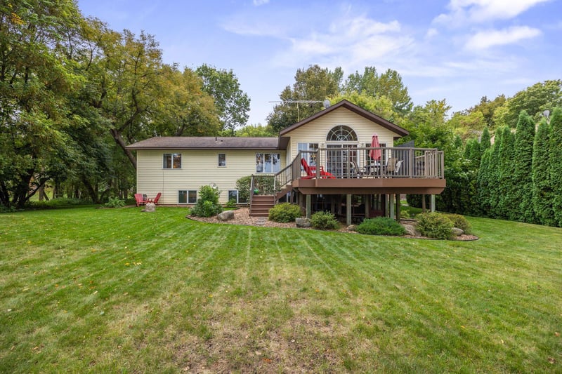 61856 193rd St, Litchfield, MN 55355
