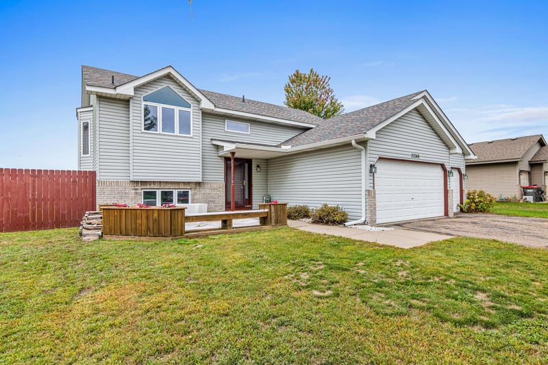 23368 Jonquil St NW, Saint Francis, MN 55070